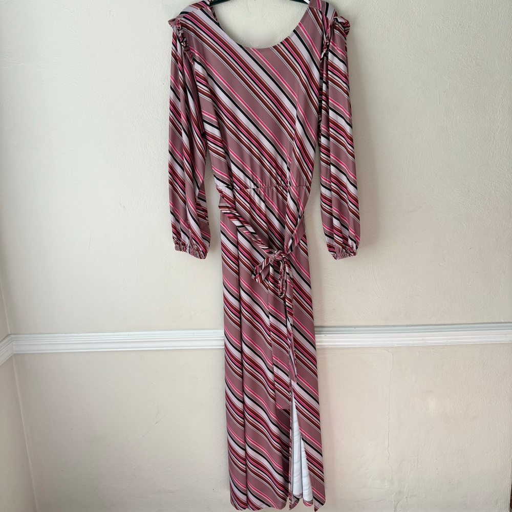 🎁5/$25 Eloquii Striped Maxi Dress